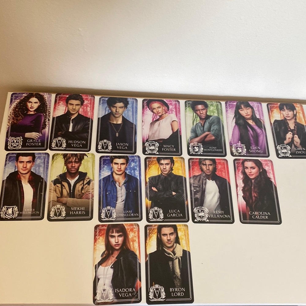 Exclusive book character trading cards - Crave Series By Tracy Wolff 🤍📚